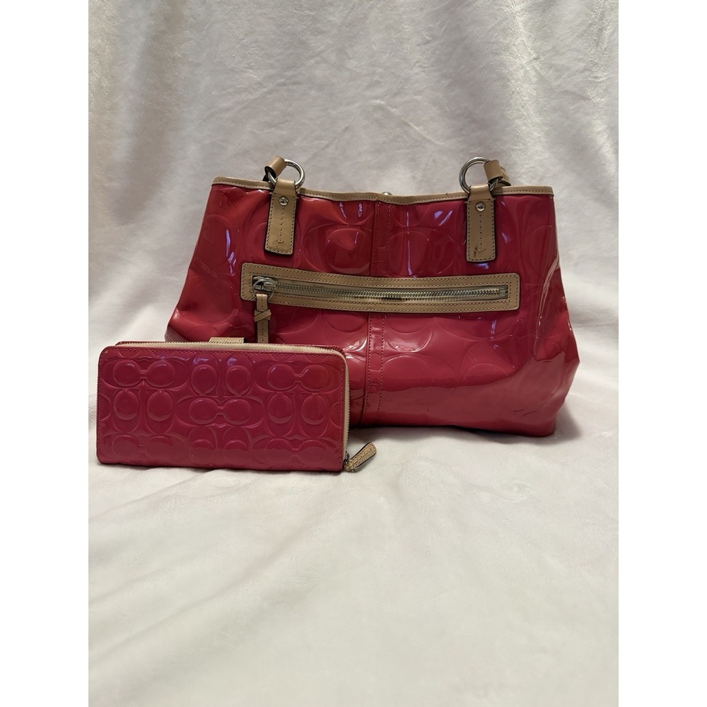 Coach patent leather tote bag in mulberry pink with tan leather trim w wallet - Picture 2 of 6